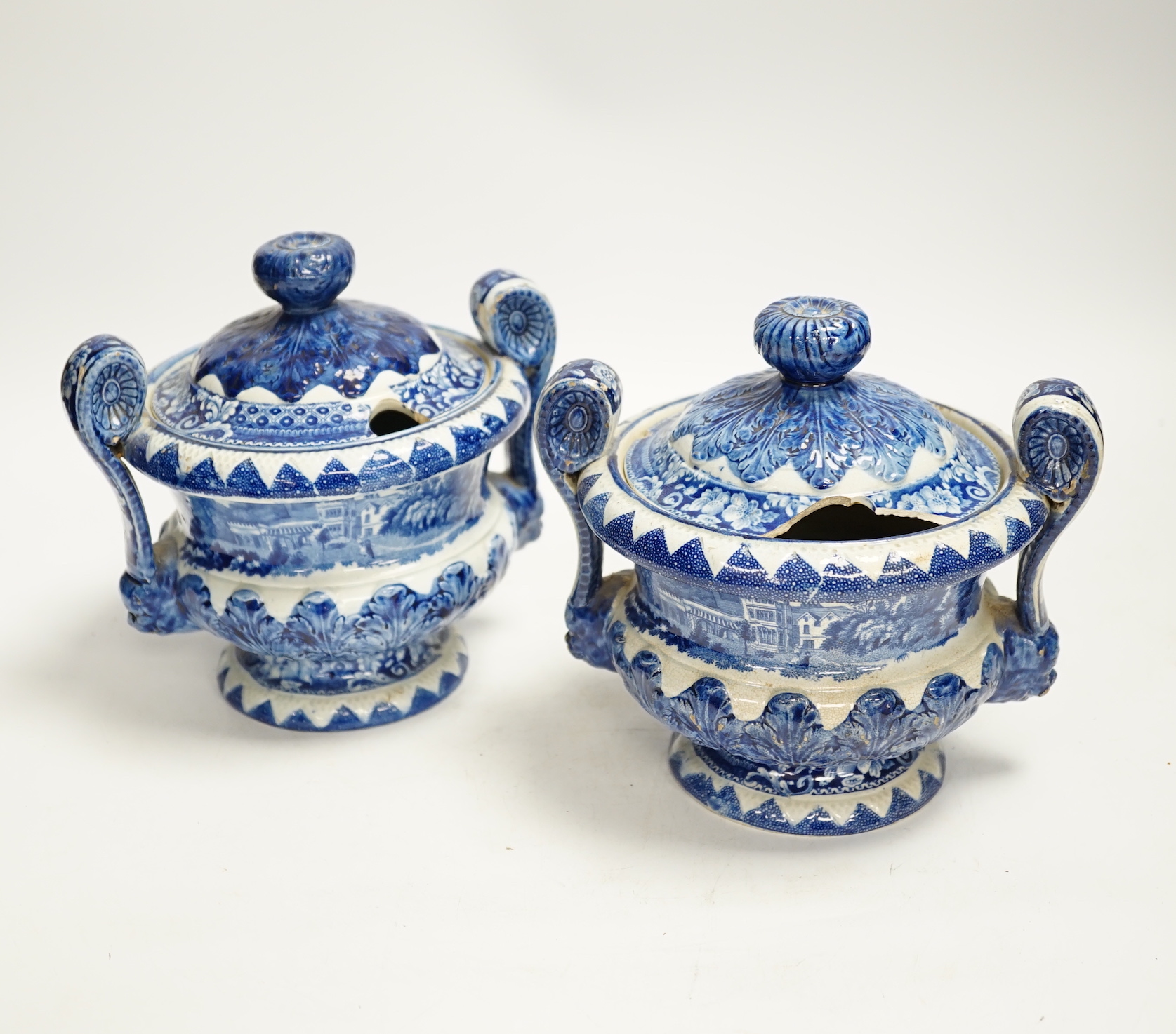 'Eatington Hall. Warwickshire' pattern - a pair of Riley blue and white pearlware sauce tureens and covers, 16cm